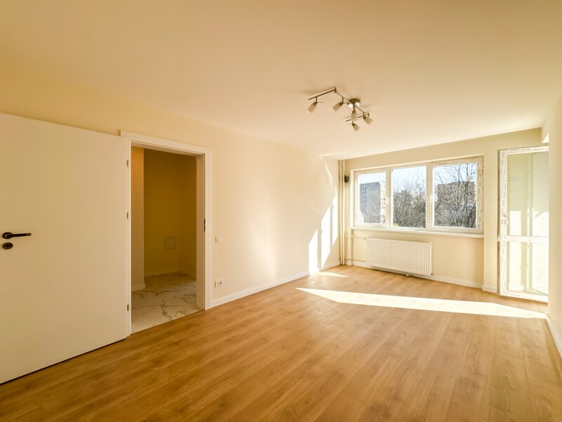 Favorit  Apartament Premium, Complet Renovat 1 Minut Metrou Favorit  0% Comision