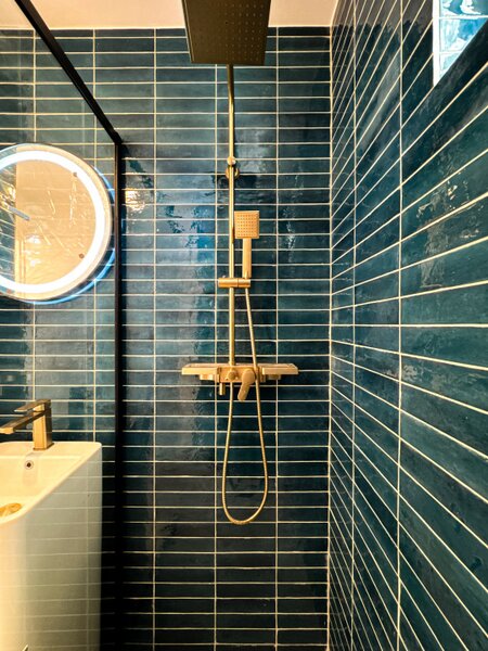 Favorit  Apartament Premium, Complet Renovat 1 Minut Metrou Favorit  0% Comision